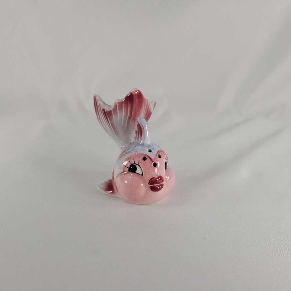 Vintage Ceramic Anthropomorphic Fish Salt Shaker MCM Kitsch Pink 50s Japan